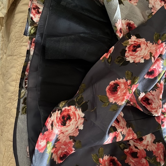 Two piece separate be party dress Darlan set - Picture 5 of 8